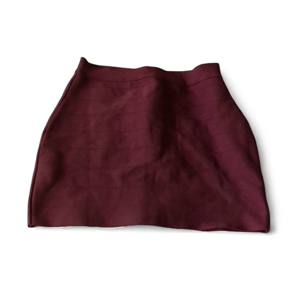 Women’s size medium Windsor wine color mini skirt - Picture 11 of 11